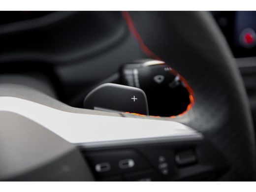 Seat Ateca FR Business Intense | Achteruitrijcamera | Airconditioning automatisch met 2-zone-temperatuurrege... ActivLease financial lease