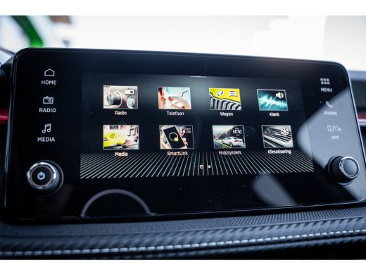 Skoda Fabia Monte Carlo | Achteruitrijcamera | Cruise control met speedlimiter | Driver Activity Assistant, v... ActivLease financial lease