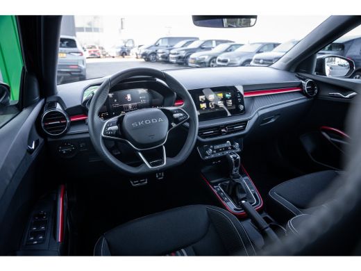 Skoda Fabia Monte Carlo | Achteruitrijcamera | Cruise control met speedlimiter | Driver Activity Assistant, v... ActivLease financial lease