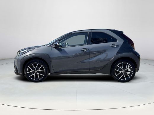 Toyota Aygo Hybrid 115 GR Sport | &euro; 1.500 extra inruilwaarde | ActivLease financial lease
