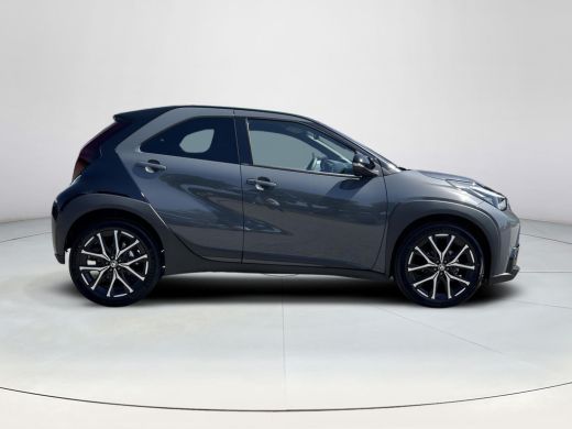 Toyota Aygo Hybrid 115 GR Sport | &euro; 1.500 extra inruilwaarde | ActivLease financial lease