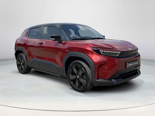 Toyota Urban Cruiser Executive AWD 61 kWh |  &euro; 2.500 extra inruilwaarde | ActivLease financial lease