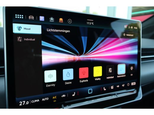 Volkswagen ID.7 Limited Edition | Achteruitrijcamera (Rear View) | Airconditioning automatisch, 2-zone (Climatron... ActivLease financial lease