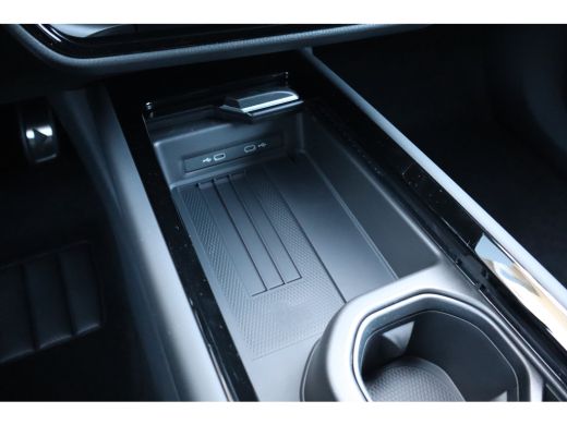 Volkswagen ID.7 Limited Edition | Achteruitrijcamera (Rear View) | Airconditioning automatisch, 2-zone (Climatron... ActivLease financial lease
