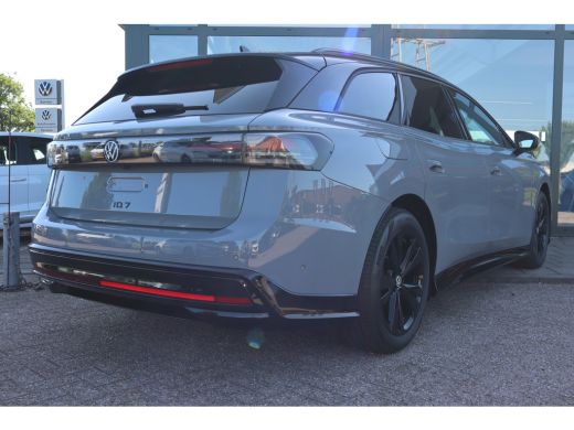 Volkswagen ID.7 Limited Edition | Achteruitrijcamera (Rear View) | Airconditioning automatisch, 2-zone (Climatron... ActivLease financial lease