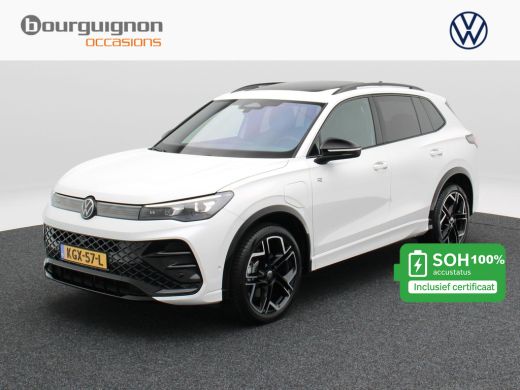 Volkswagen Tiguan 1.5 eHybrid 272 Pk Automaat R-Line Edition | Black Style | Panoramadak | Stoelverwarming | Trekha... ActivLease financial lease