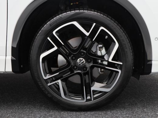 Volkswagen Tiguan 1.5 eHybrid 272 Pk Automaat R-Line Edition | Black Style | Panoramadak | Stoelverwarming | Trekha... ActivLease financial lease