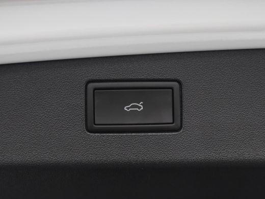 Volkswagen Tiguan 1.5 eHybrid 272 Pk Automaat R-Line Edition | Black Style | Panoramadak | Stoelverwarming | Trekha... ActivLease financial lease