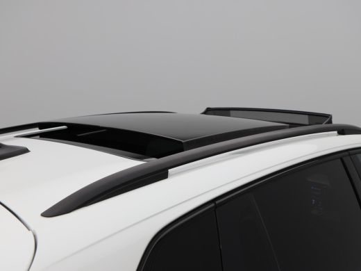 Volkswagen Tiguan 1.5 eHybrid 272 Pk Automaat R-Line Edition | Black Style | Panoramadak | Stoelverwarming | Trekha... ActivLease financial lease