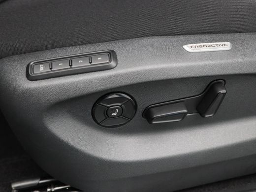 Volkswagen Tiguan 1.5 eHybrid 272 Pk Automaat R-Line Edition | Black Style | Panoramadak | Stoelverwarming | Trekha... ActivLease financial lease