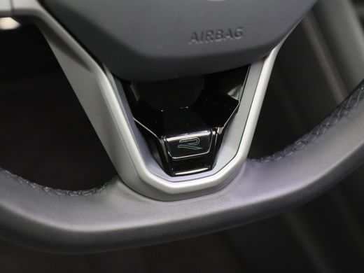 Volkswagen Tiguan 1.5 eHybrid 272 Pk Automaat R-Line Edition | Black Style | Panoramadak | Stoelverwarming | Trekha... ActivLease financial lease