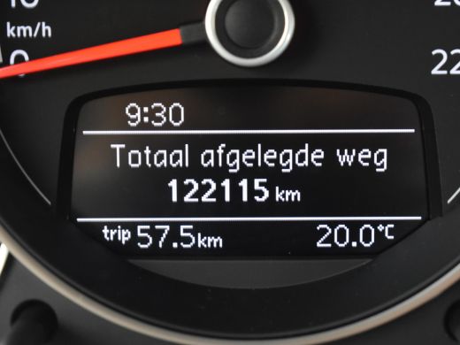 Volkswagen up! 1.0 BMT beats 60PK | Achteruitrijcamera | Cruise control | Parkeersensoren achter | Airco | DAB |... ActivLease financial lease