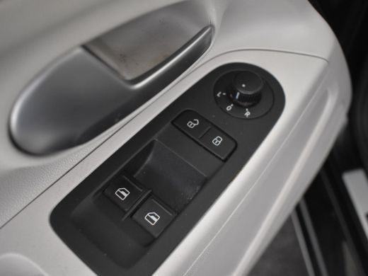 Volkswagen up! 1.0 BMT beats 60PK | Achteruitrijcamera | Cruise control | Parkeersensoren achter | Airco | DAB |... ActivLease financial lease