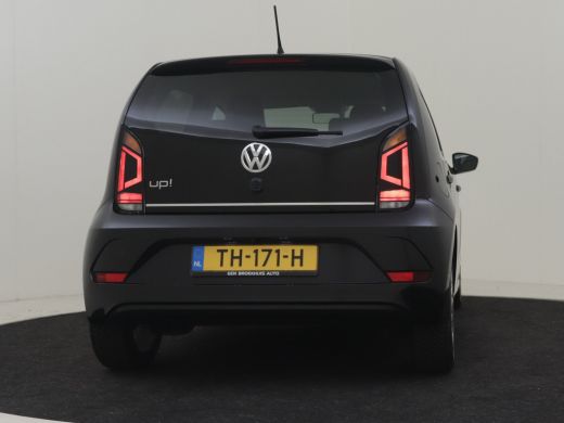 Volkswagen up! 1.0 BMT beats 60PK | Achteruitrijcamera | Cruise control | Parkeersensoren achter | Airco | DAB |... ActivLease financial lease