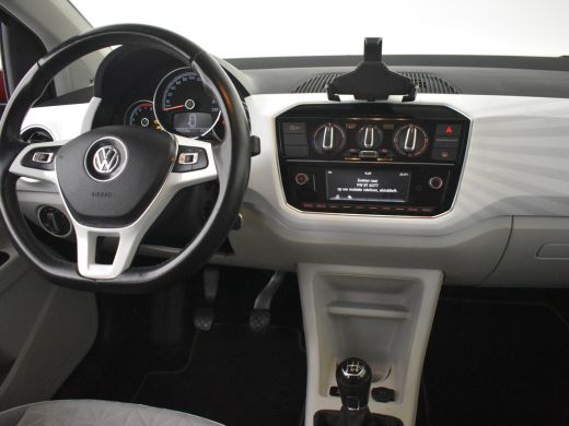 Volkswagen up! 1.0 BMT beats 60PK | Achteruitrijcamera | Cruise control | Parkeersensoren achter | Airco | DAB |... ActivLease financial lease