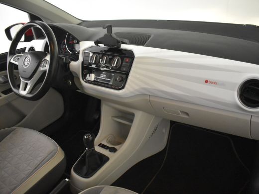 Volkswagen up! 1.0 BMT beats 60PK | Achteruitrijcamera | Cruise control | Parkeersensoren achter | Airco | DAB |... ActivLease financial lease