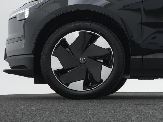 Volvo  EX30 Single Extended Plus Europa 69 kWh | Elek. Stoelen | Stoel- & stuurverwarming | Trekhaak | Harman... ActivLease financial lease