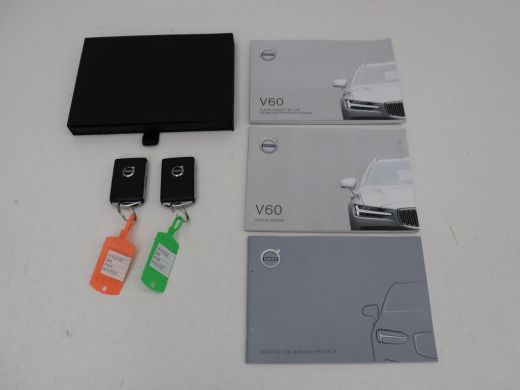 Volvo  V60 2.0 T5 Inscription | Leder | Harman Kardon | Stoel & Stuurverwarming | Navigatie | Carplay | Full... ActivLease financial lease