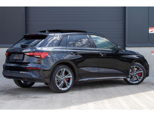 Audi A3 Sportback 45 TFSIe Sline Compt PANO CAMERA STOELVERWARMING ActivLease financial lease