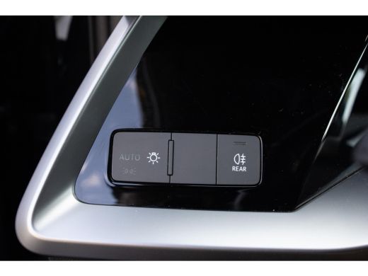 Audi A3 Sportback 45 TFSIe Sline Compt PANO CAMERA STOELVERWARMING ActivLease financial lease