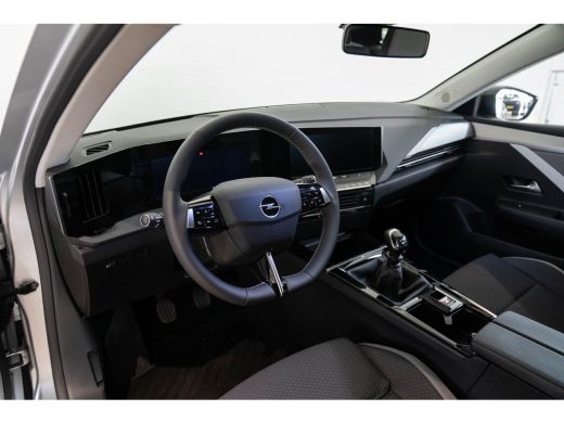 Opel Astra Sports Tourer 1.2 Turbo Edition | Tot 8 Jaar Garantie! | Navigatie | Camera | Parkeersensoren | C... ActivLease financial lease
