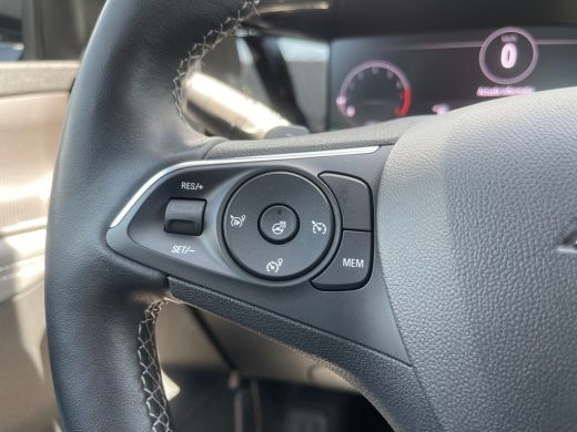 Opel Mokka 1.2 130PK Turbo Elegance | CAMERA ACHTER| PARKEERSENSOREN V&A| NAVI| STUURWIEL VERWARMD| CRUISE C... ActivLease financial lease