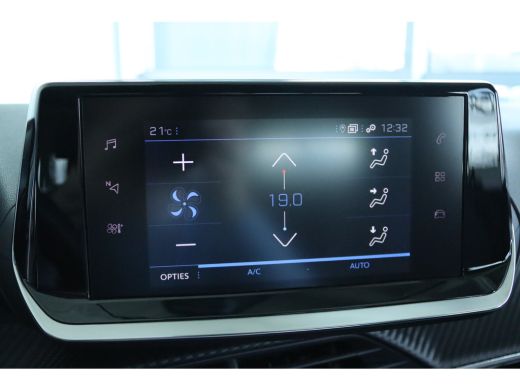 Peugeot 208 1.2 Turbo Allure | Cruise Control | Navigatie | Parkeersensoren | LED | LMV | Carplay | Climate C... ActivLease financial lease