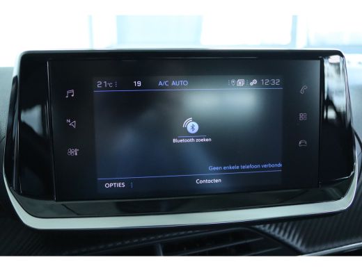 Peugeot 208 1.2 Turbo Allure | Cruise Control | Navigatie | Parkeersensoren | LED | LMV | Carplay | Climate C... ActivLease financial lease