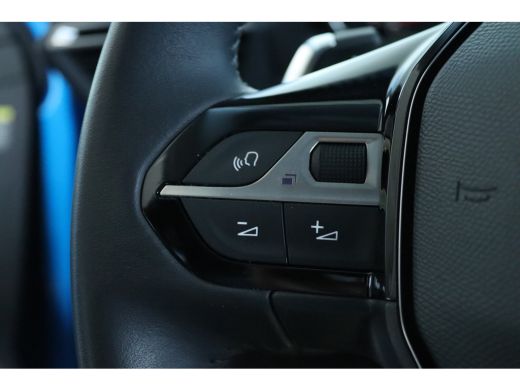 Peugeot 208 1.2 Turbo Allure | Cruise Control | Navigatie | Parkeersensoren | LED | LMV | Carplay | Climate C... ActivLease financial lease