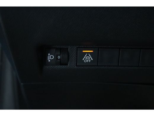 Peugeot 208 1.2 Turbo Allure | Cruise Control | Navigatie | Parkeersensoren | LED | LMV | Carplay | Climate C... ActivLease financial lease