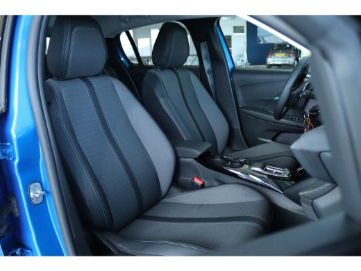 Peugeot 208 1.2 Turbo Allure | Cruise Control | Navigatie | Parkeersensoren | LED | LMV | Carplay | Climate C... ActivLease financial lease