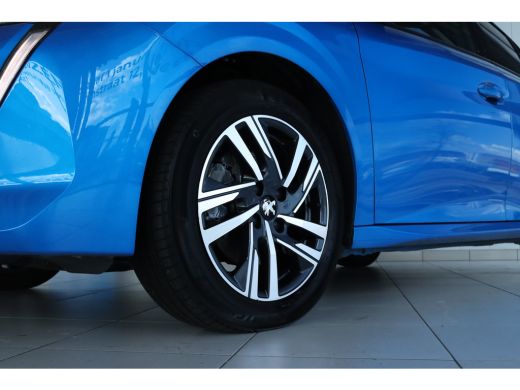 Peugeot 208 1.2 Turbo Allure | Cruise Control | Navigatie | Parkeersensoren | LED | LMV | Carplay | Climate C... ActivLease financial lease