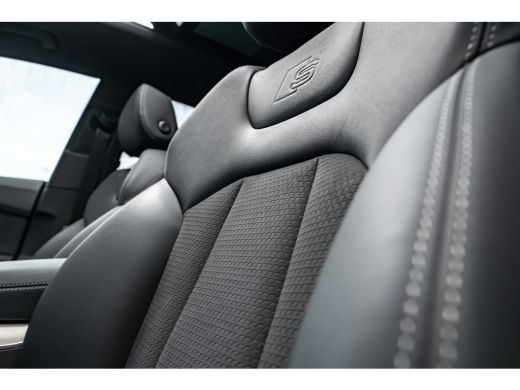 Audi Q8 55 TFSI e quattro Pro Line S 394PK | Trekhaak | 4-wielsturing | Panorama Dak | B&O | Nachtzicht |... ActivLease financial lease