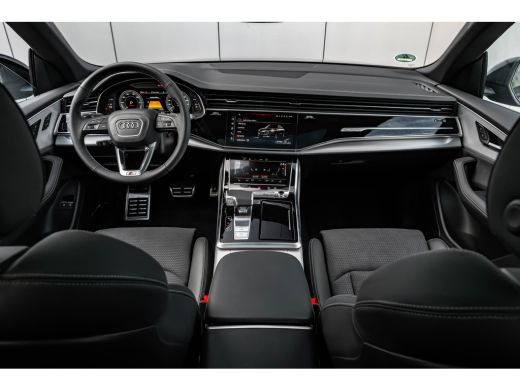 Audi Q8 55 TFSI e quattro Pro Line S 394PK | Trekhaak | 4-wielsturing | Panorama Dak | B&O | Nachtzicht |... ActivLease financial lease