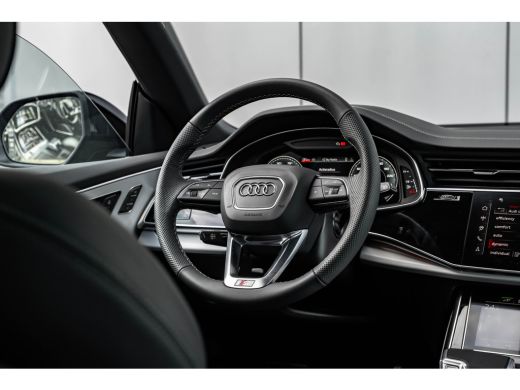Audi Q8 55 TFSI e quattro Pro Line S 394PK | Trekhaak | 4-wielsturing | Panorama Dak | B&O | Nachtzicht |... ActivLease financial lease