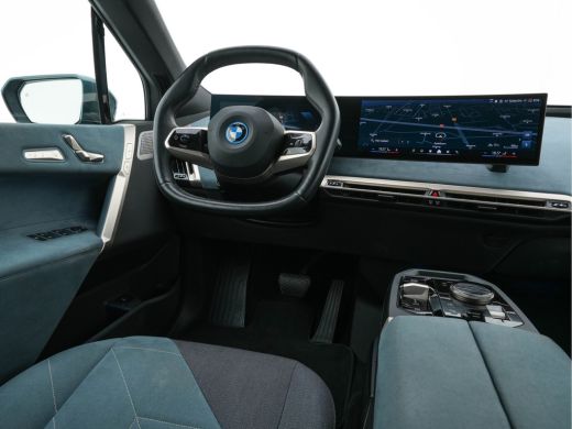 BMW iX xDrive40 Business Edition Plus 77 kWh [ 3-Fase ] {SOH-100%} (INCL-BTW) *PANO | HEAD-UP | TOPVIEW ... ActivLease financial lease