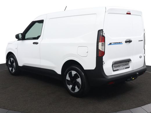 Ford E-Transit Courier Trend 44 kWh | Trekhaak | Voorraad! | DAB | Cruise Control | Camera | CarPlay/Android Auto ActivLease financial lease