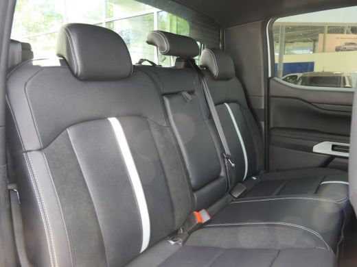 Ford Ranger Stormtrak Double Cab 2.3 PHEV | 0,99% FL | B&O | Sportsbar | 360 Camera | Stoelverwarming | Trekh... ActivLease financial lease