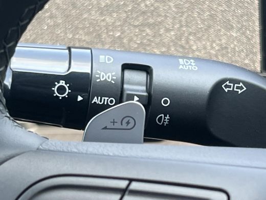 Hyundai Kona Long Range Pure Edition 64.8 kWh | Parkeersensoren voor en achter | Adaptieve Cruise Control | Ke... ActivLease financial lease
