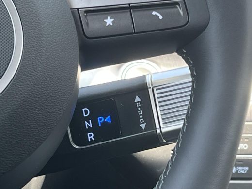 Hyundai Kona Long Range Pure Edition 64.8 kWh | Parkeersensoren voor en achter | Adaptieve Cruise Control | Ke... ActivLease financial lease