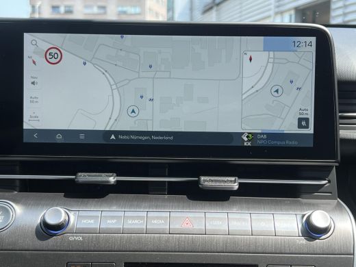 Hyundai Kona Long Range Pure Edition 64.8 kWh | Parkeersensoren voor en achter | Adaptieve Cruise Control | Ke... ActivLease financial lease
