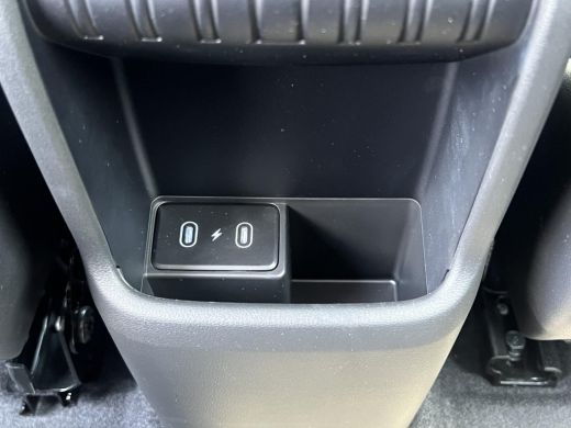 Hyundai Kona Long Range Pure Edition 64.8 kWh | Parkeersensoren voor en achter | Adaptieve Cruise Control | Ke... ActivLease financial lease