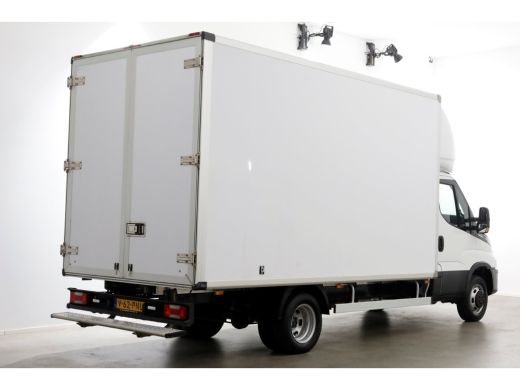 Iveco Daily 35C18 3.0 180pk HiMatic Automaat XXL Bakwagen met achterdeuren H235/L440 01-2022 ActivLease financial lease