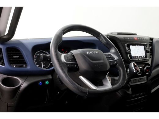 Iveco Daily 35C18 3.0 180pk HiMatic Automaat XXL Bakwagen met achterdeuren H235/L440 01-2022 ActivLease financial lease