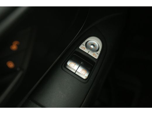 Mercedes-Benz Vito 111 CDI Extra Lang | Oprijplaat | Airco | Camera | 3 Zits | Elektrpakket ActivLease financial lease