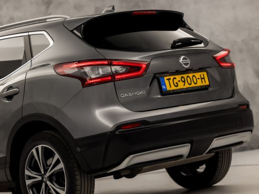 Nissan QASHQAI 1.2 N-Connecta (PANORAMADAK, NAVIGATIE, 360 CAMERA, GETINT GLAS, SPORTSTOELEN, STOELVERWARMING, C... ActivLease financial lease