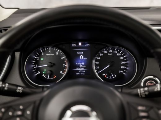 Nissan QASHQAI 1.2 N-Connecta (PANORAMADAK, NAVIGATIE, 360 CAMERA, GETINT GLAS, SPORTSTOELEN, STOELVERWARMING, C... ActivLease financial lease