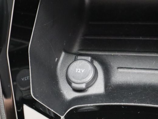 Peugeot 208 1.2 PureTech 100 Allure Cruise Control | Parkeersensoren Voor en Achter | Climate Control | Apple... ActivLease financial lease