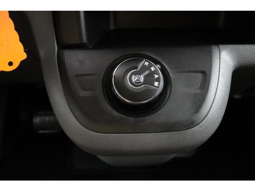 Peugeot Expert 226S 1.6 BlueHDI 95 Premium | Automaat | Navigatie | Laadruimte Pakket | Parkeersensoren | Cruise... ActivLease financial lease