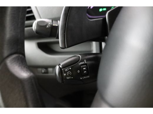 Peugeot Expert 226S 1.6 BlueHDI 95 Premium | Automaat | Navigatie | Laadruimte Pakket | Parkeersensoren | Cruise... ActivLease financial lease